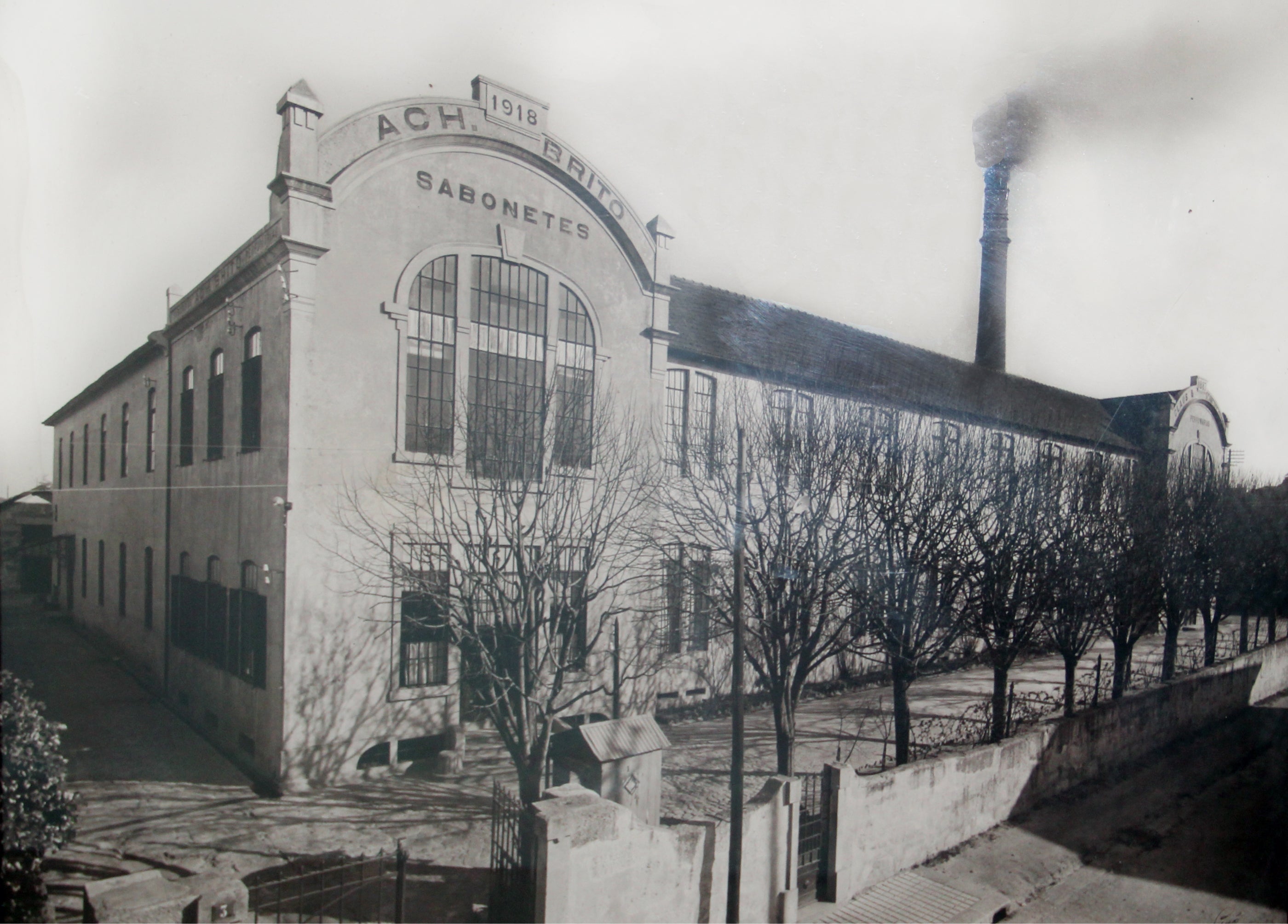 Cem anos de história