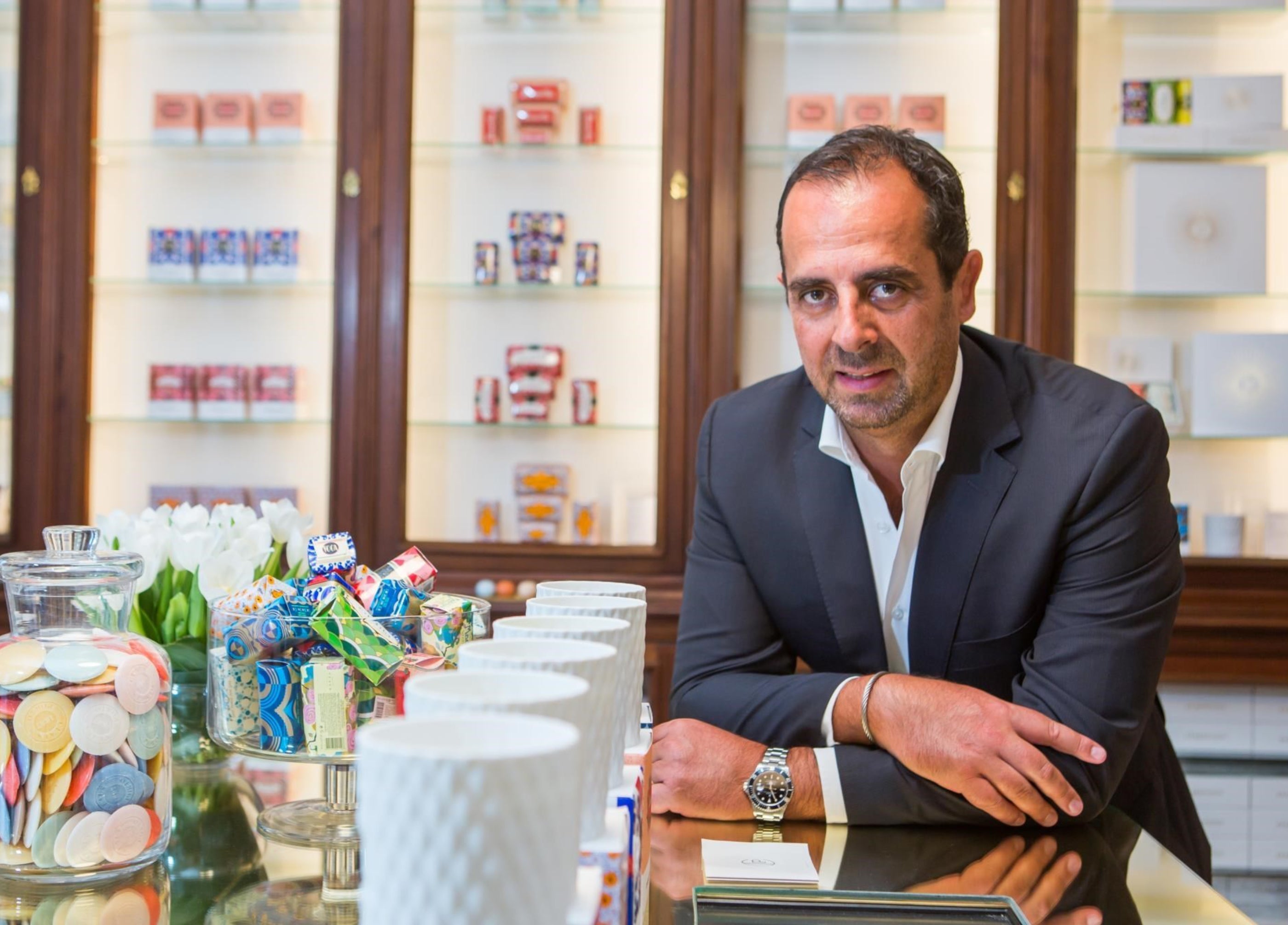 Centenária Ach. Brito está de volta à família